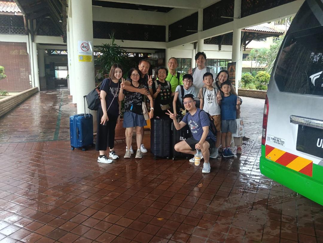 Family transfer with luggage from Johor Bahru to Desaru Coast.jpeg
